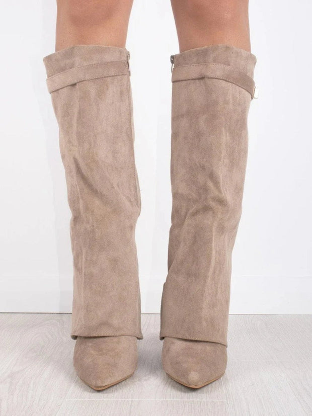 Stivali Elegant Suede Boots – Chic Comfort for All Occasions