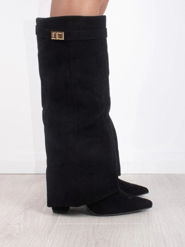 Stivali Elegant Suede Boots – Chic Comfort for All Occasions